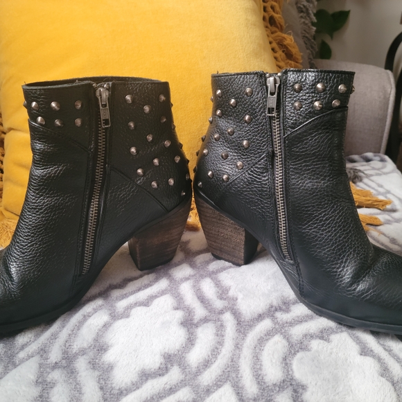 Harley-Davidson Black Studded Ankle Boots - Picture 3 of 8